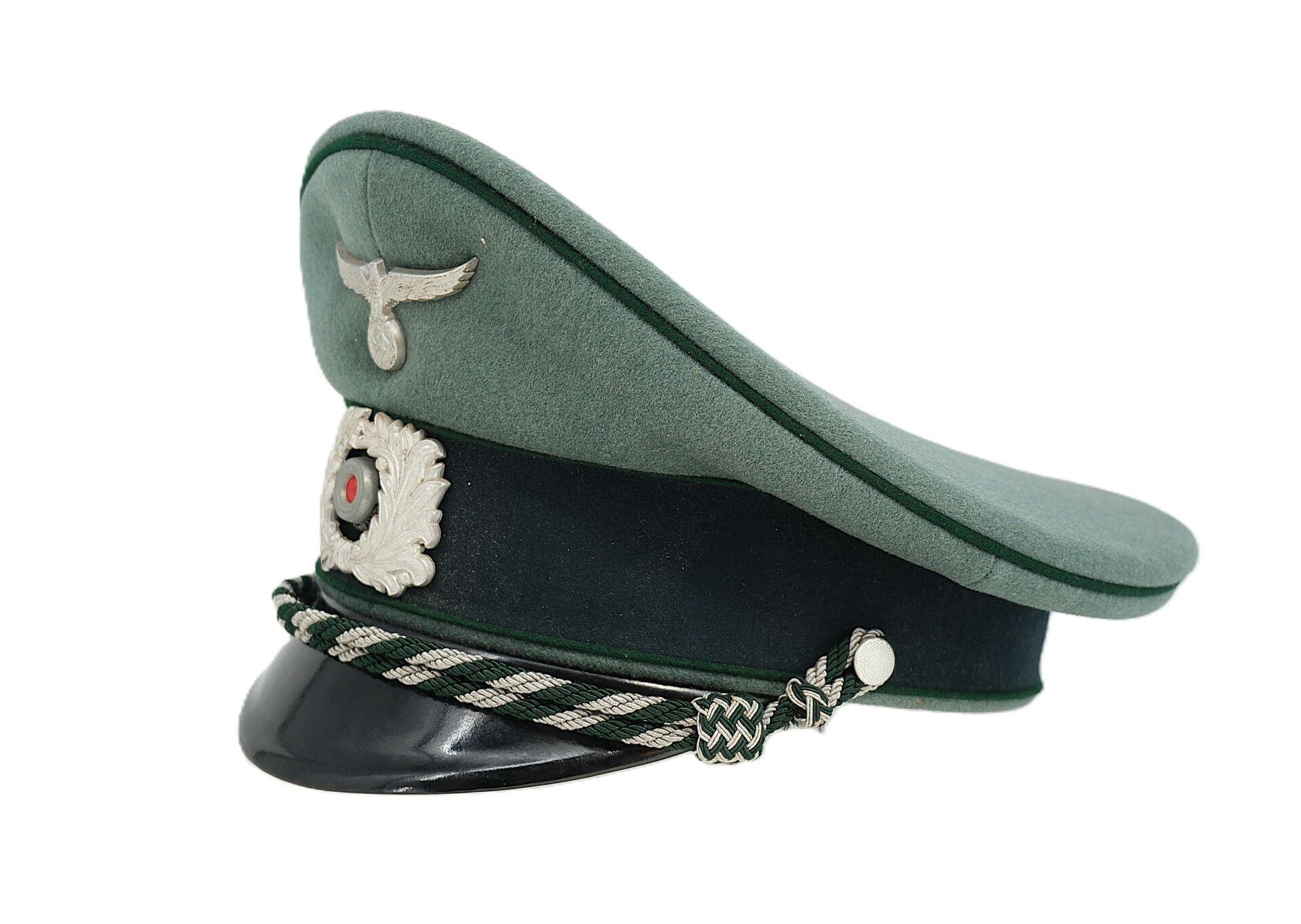 Casquette d'officier du Service des Douanes.