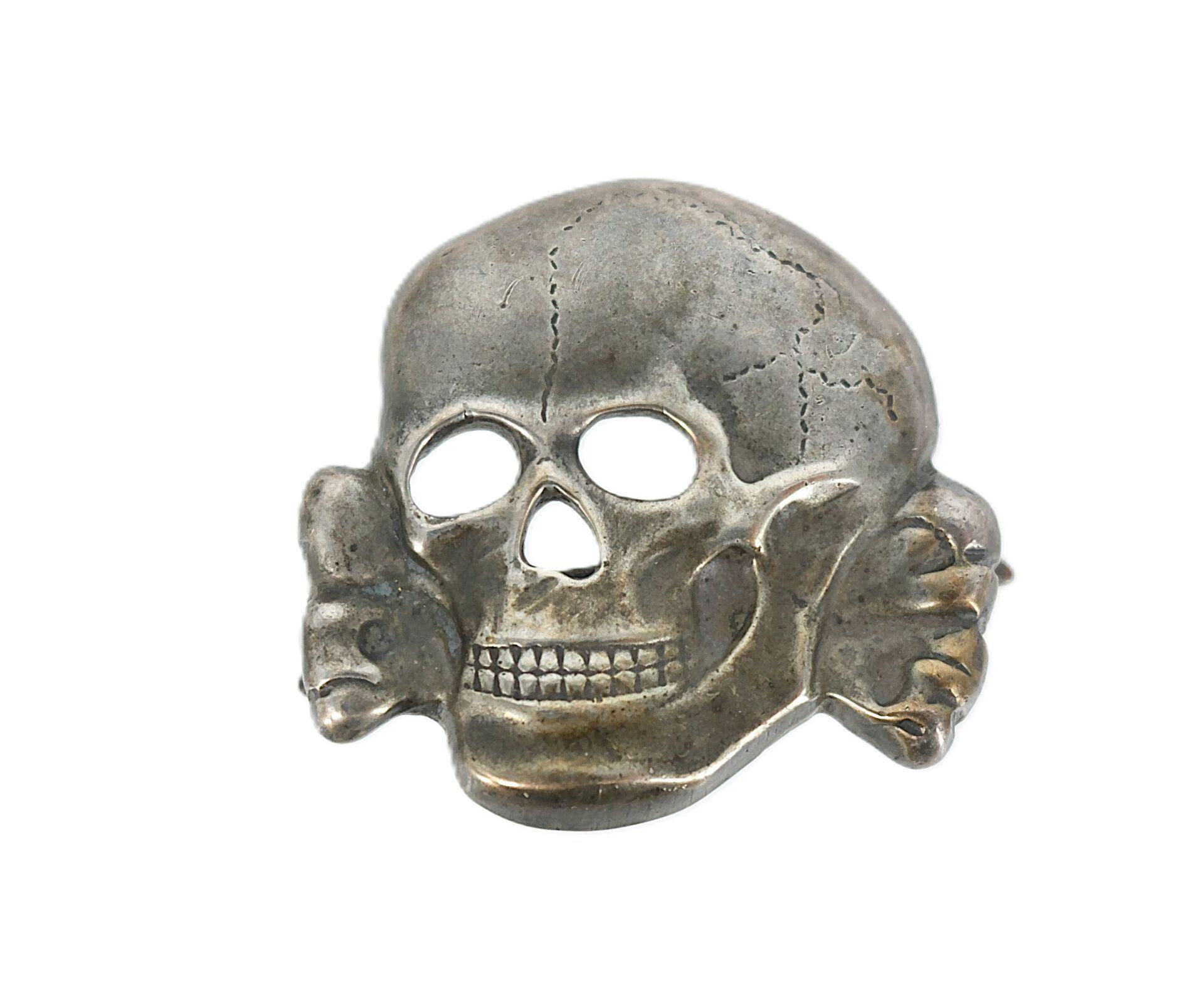 Insigne Totenkopf - Waffen SS.
