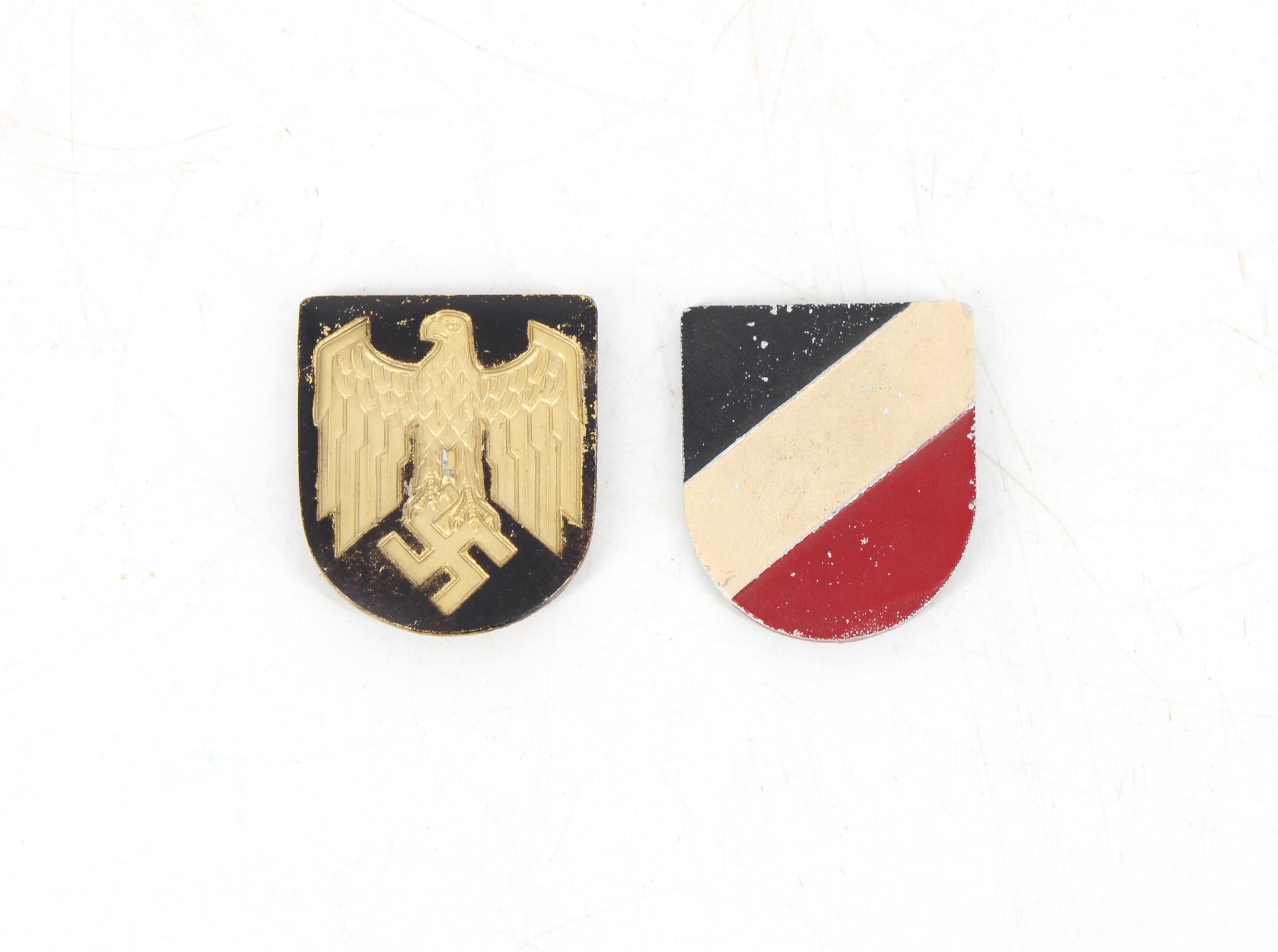 Paire d'insignes de casque colonial / tropical - Kriegsmarine.