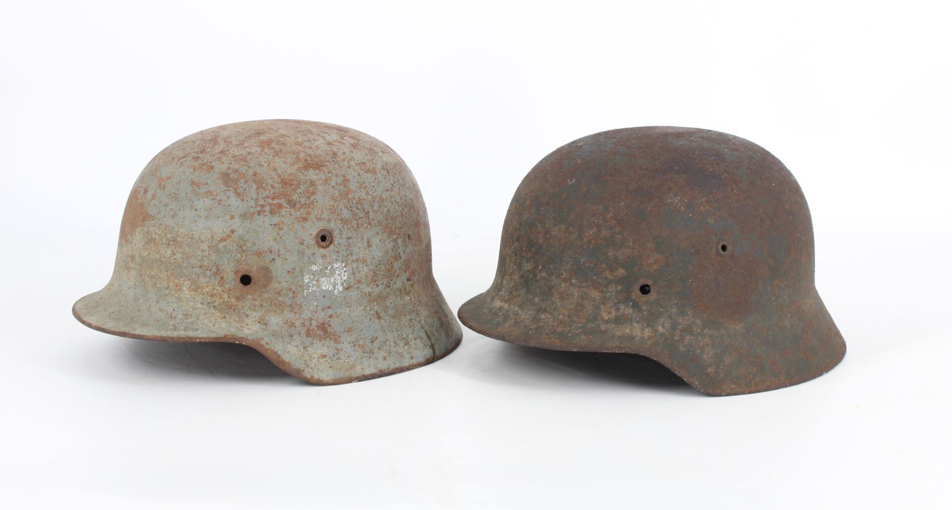 Deux coques Modèle 35 - Wehrmacht