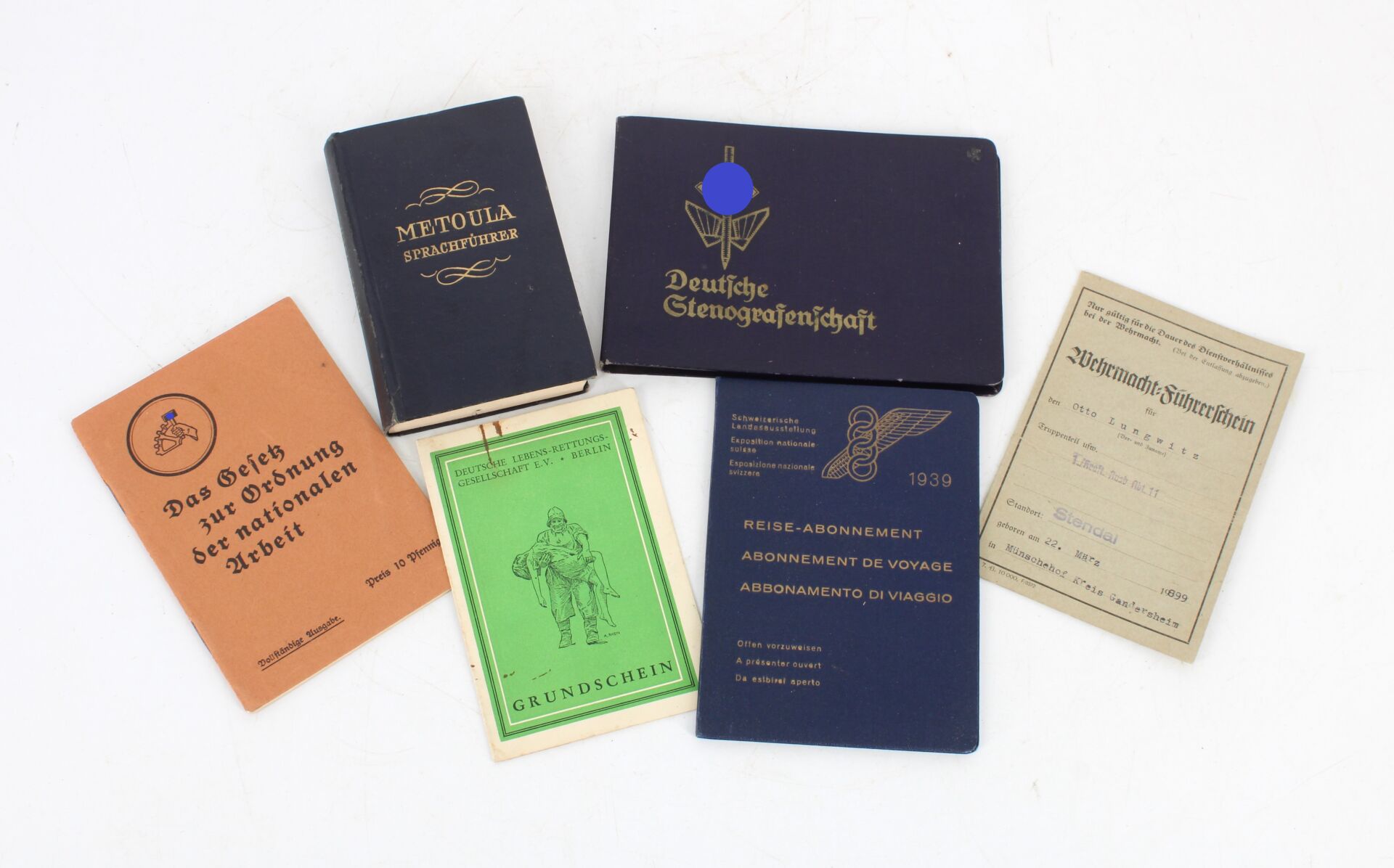 Lot de 6 documents et livres de poche - Wehrmacht