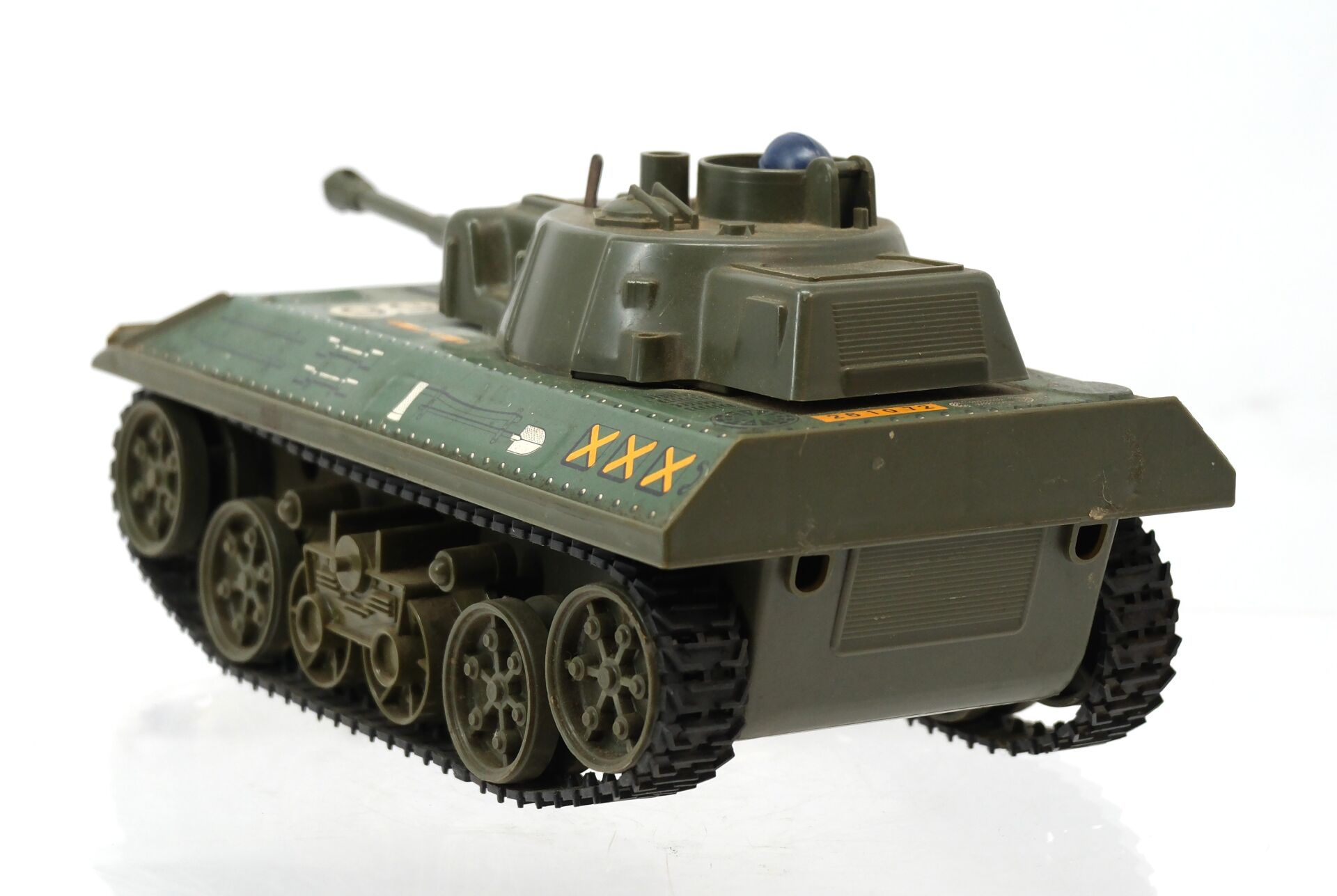 Quatre véhicules blindés – Image 5