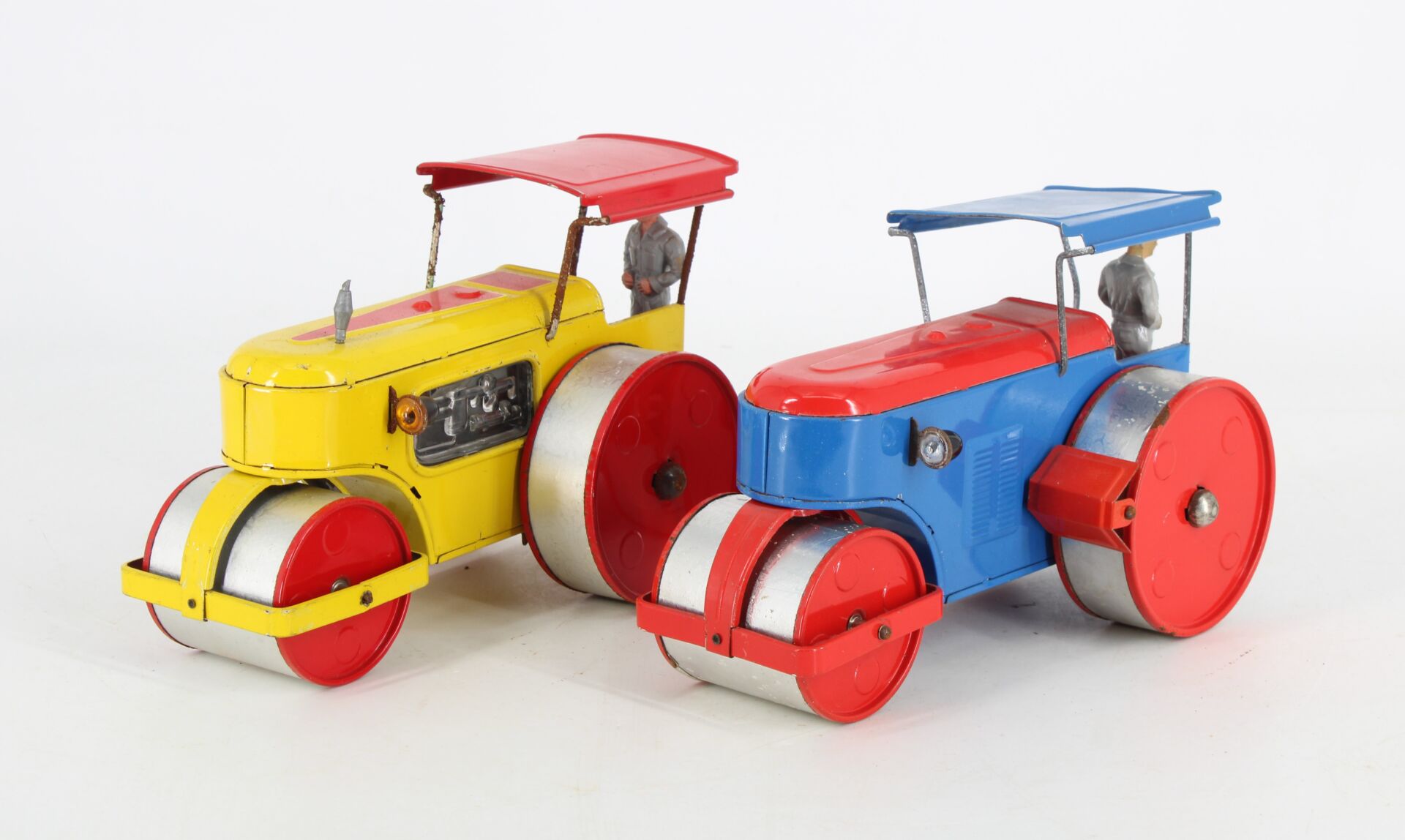 Deux rouleaux compresseurs - JOUSTRA