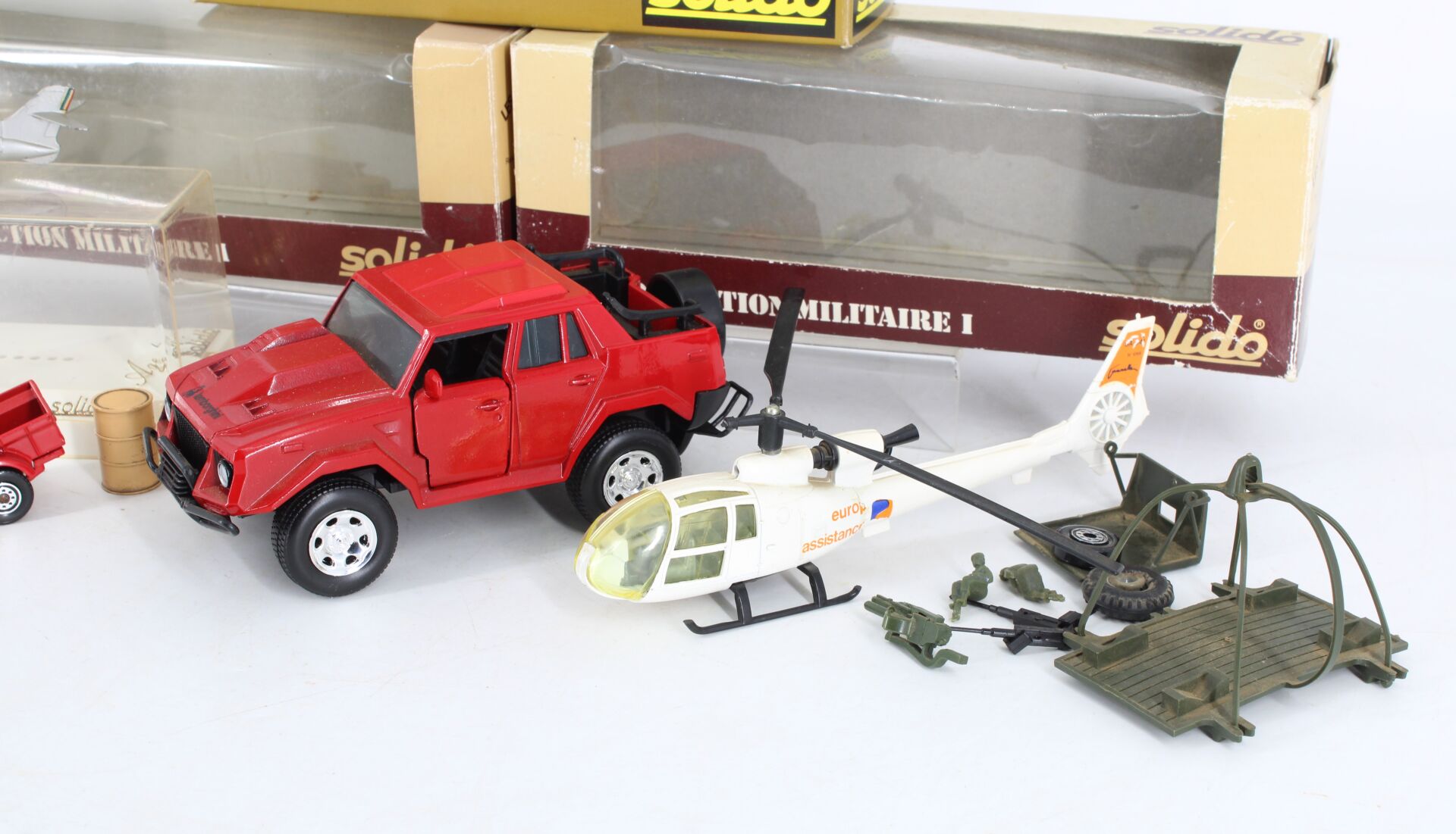 4x4 Lamborghini & lot d'accessoires divers – Image 2