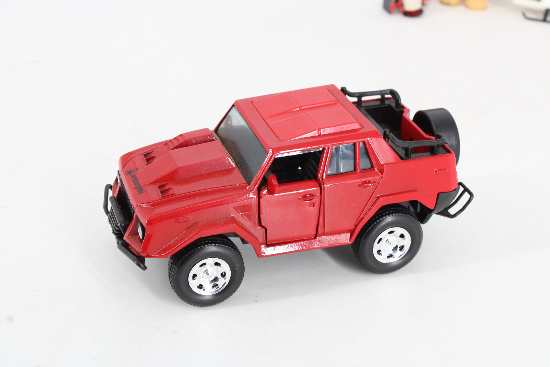 4x4 Lamborghini & lot d'accessoires divers – Image 4