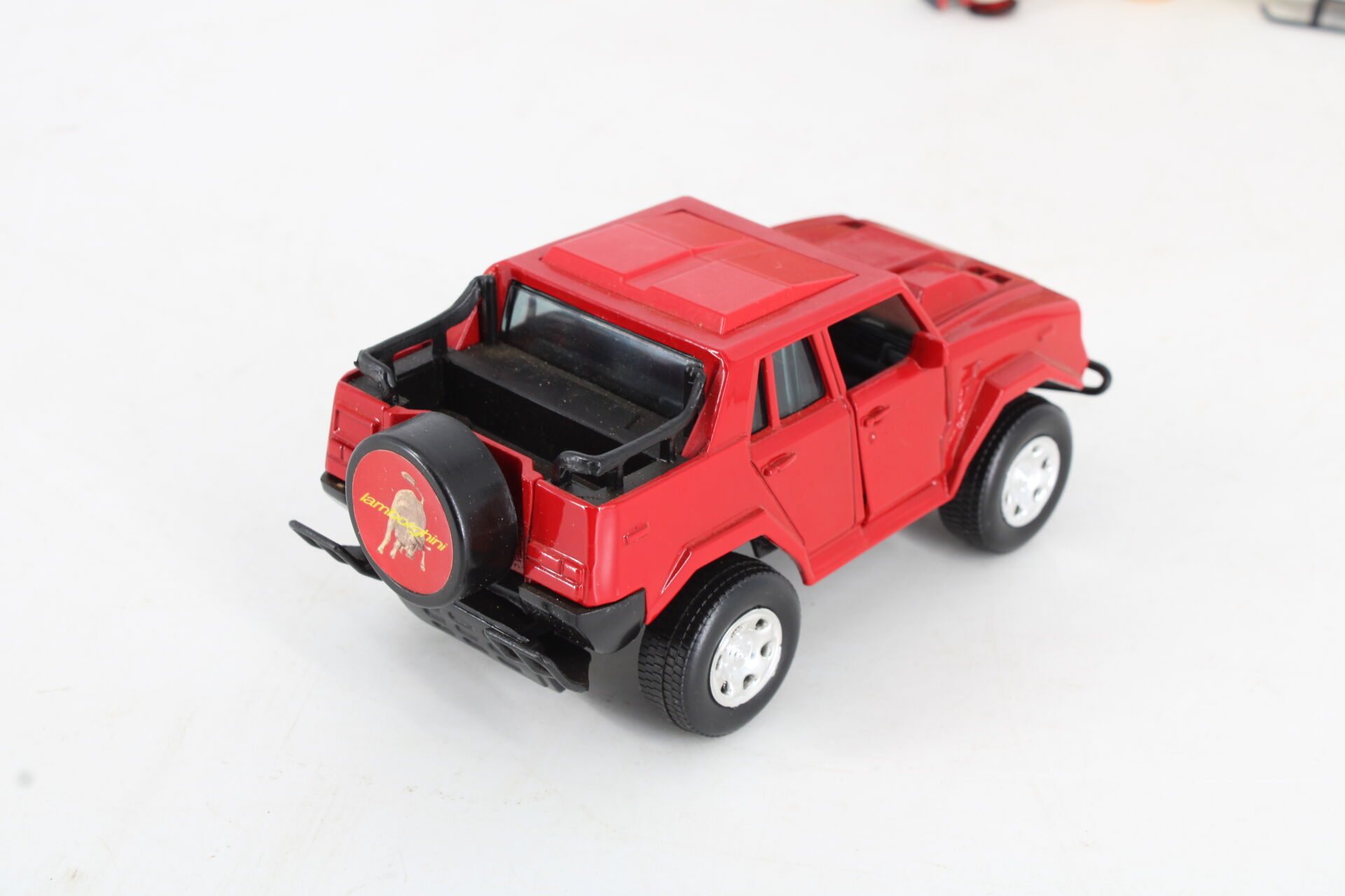 4x4 Lamborghini & lot d'accessoires divers – Image 6