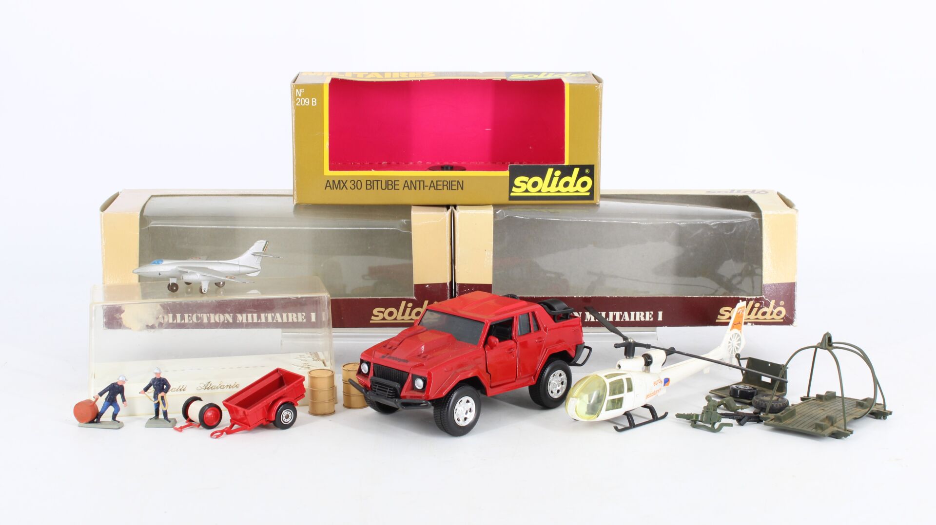 4x4 Lamborghini & lot d'accessoires divers