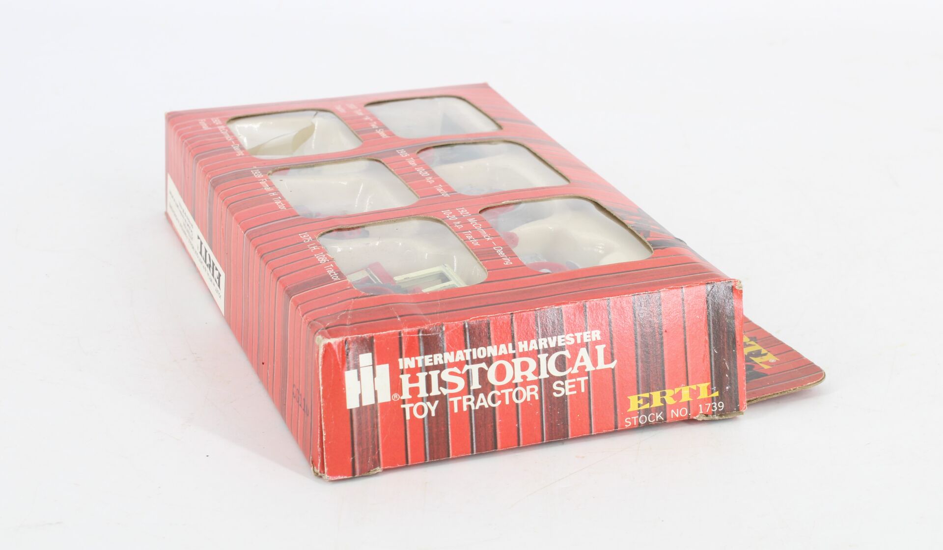 Six tracteurs anciens en boite d'origine – Image 2