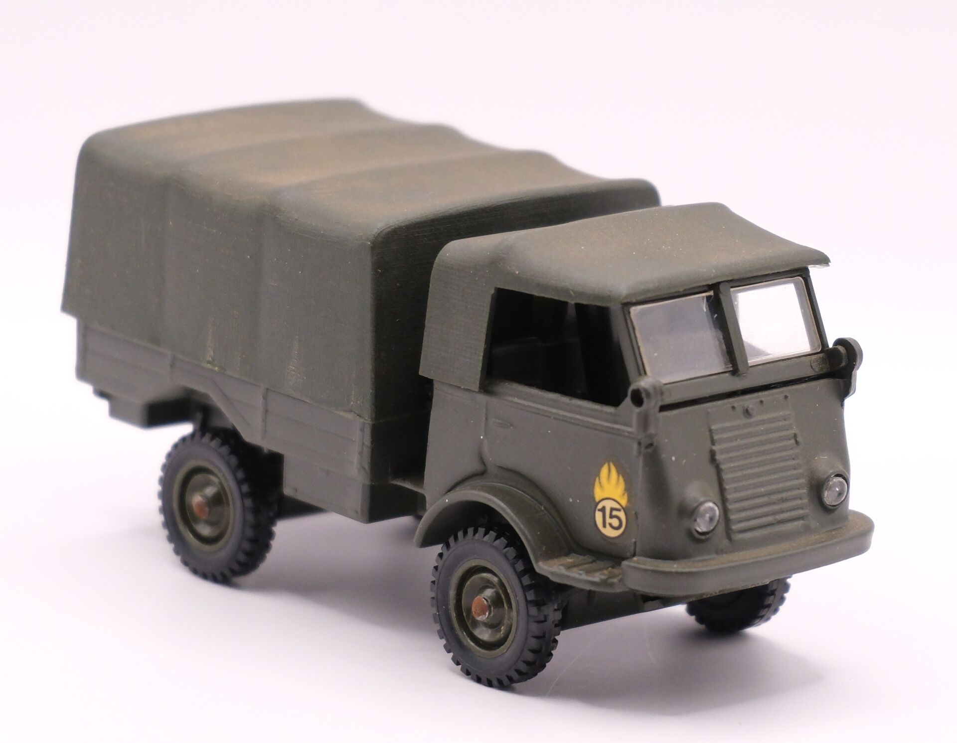 Camion Renault 4x4 - Armée Française – Image 4